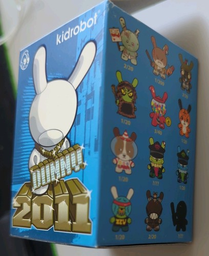 Kidrobot 2011 dunny - kidrobot, series